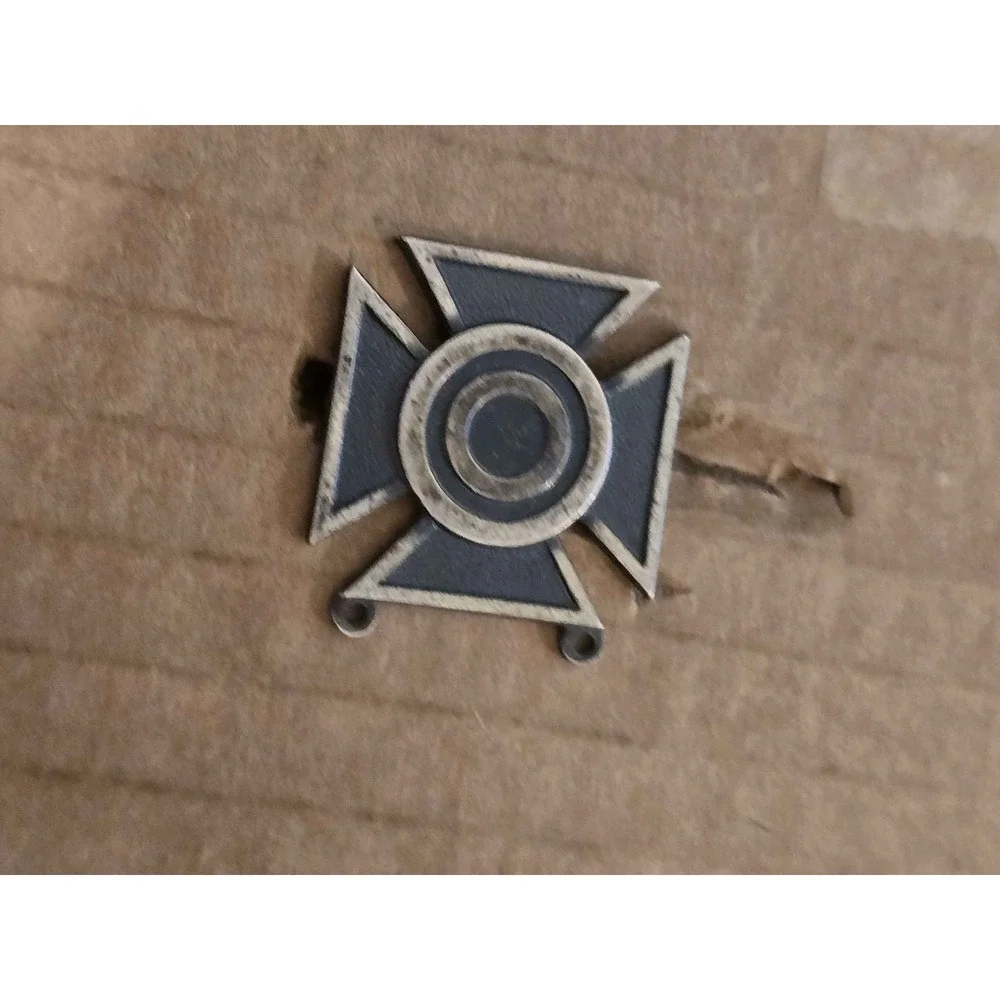 Vintage Marksman Cross Shooting Sports Proficiency Bag Lapel Vest Hat Pin H18